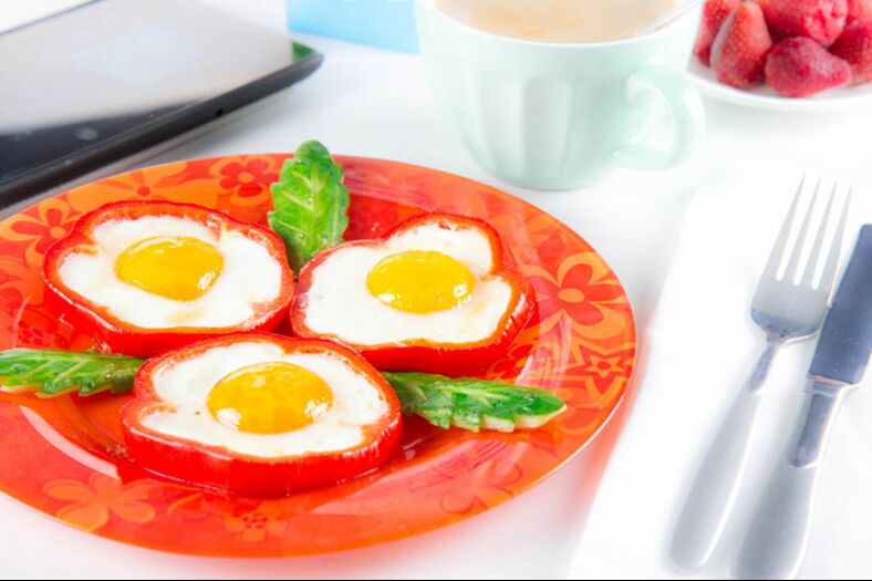 Ocvrta jajca v papriki - krepka jed na jajčni dieti