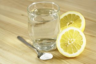 vodo z limono